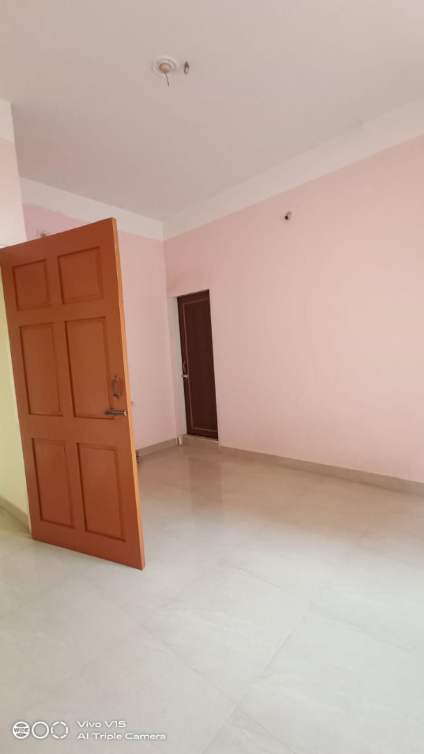 Unfurnished 2bhk in Sadhani Path, Rukmini Gaon, Guwahati, Assam, India for Rent